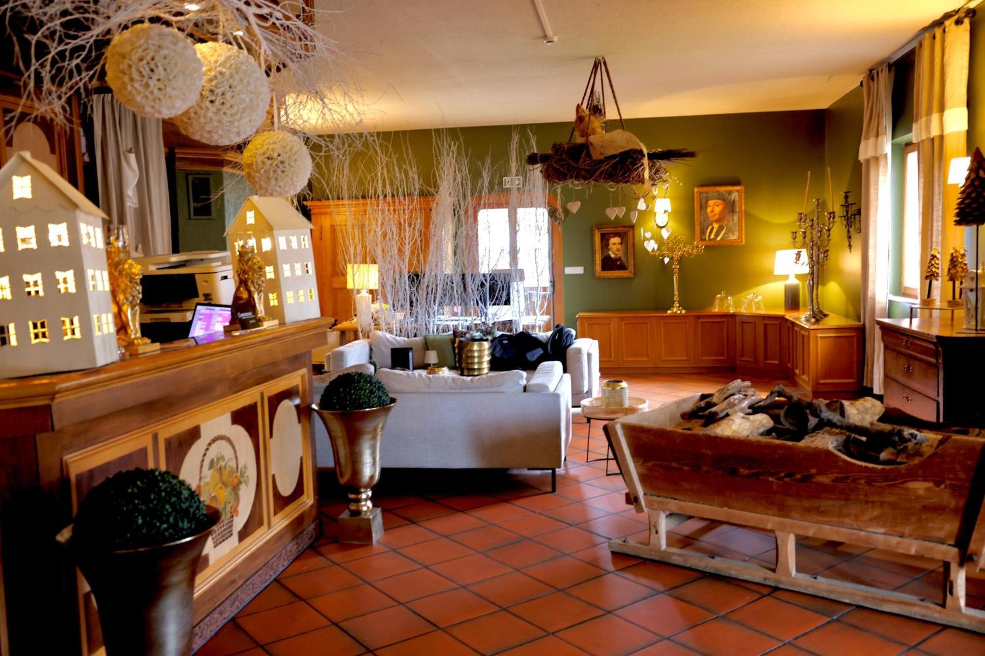 Hotel Restaurant Verger Des Chateaux, Route Des Vins Haut-Koenigsbourg Dieffenthal Exterior foto